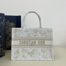 Christian Dior Shopping Bags